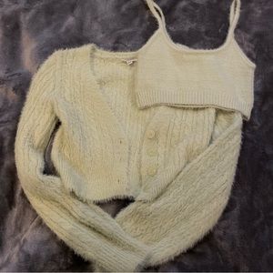 GARAGE fuzzy cardigan set